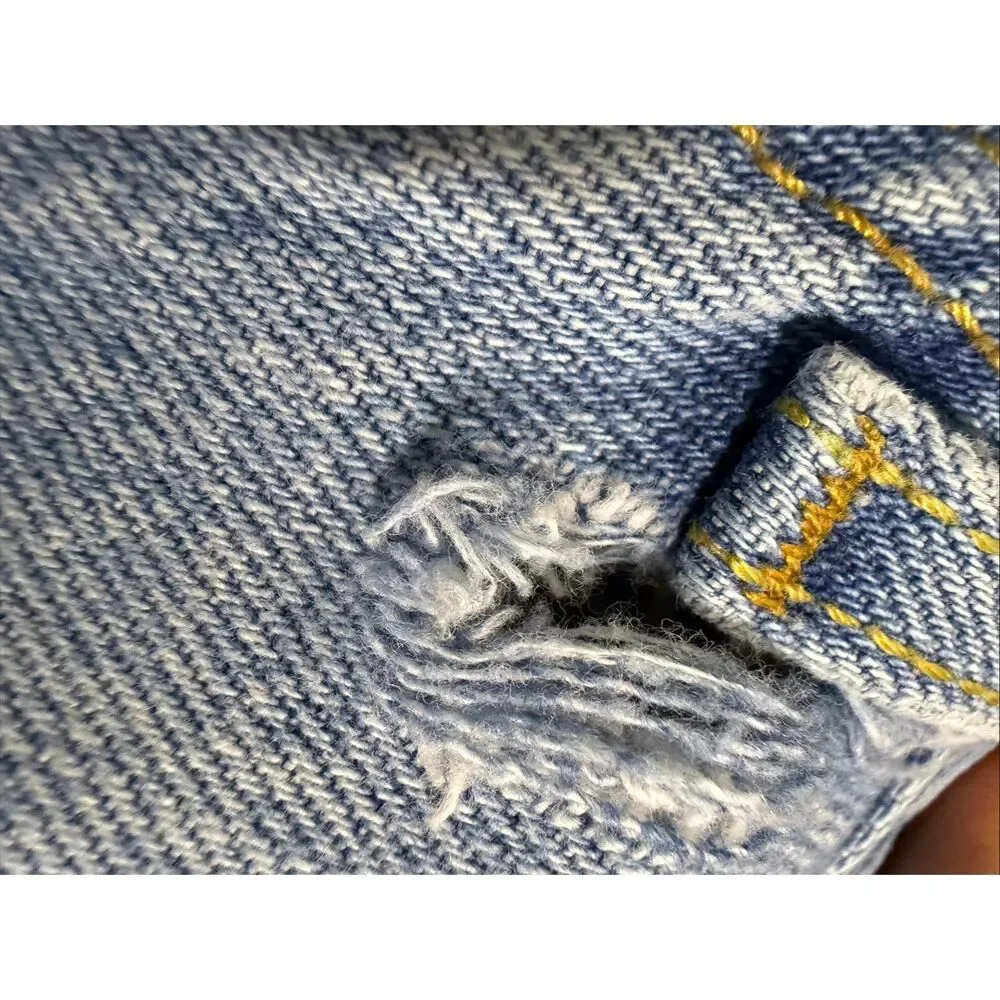 Vintage Levi’s 501 Jeans USA Made W32 L34 Button Fly 501-0134 Light Wash Denim S